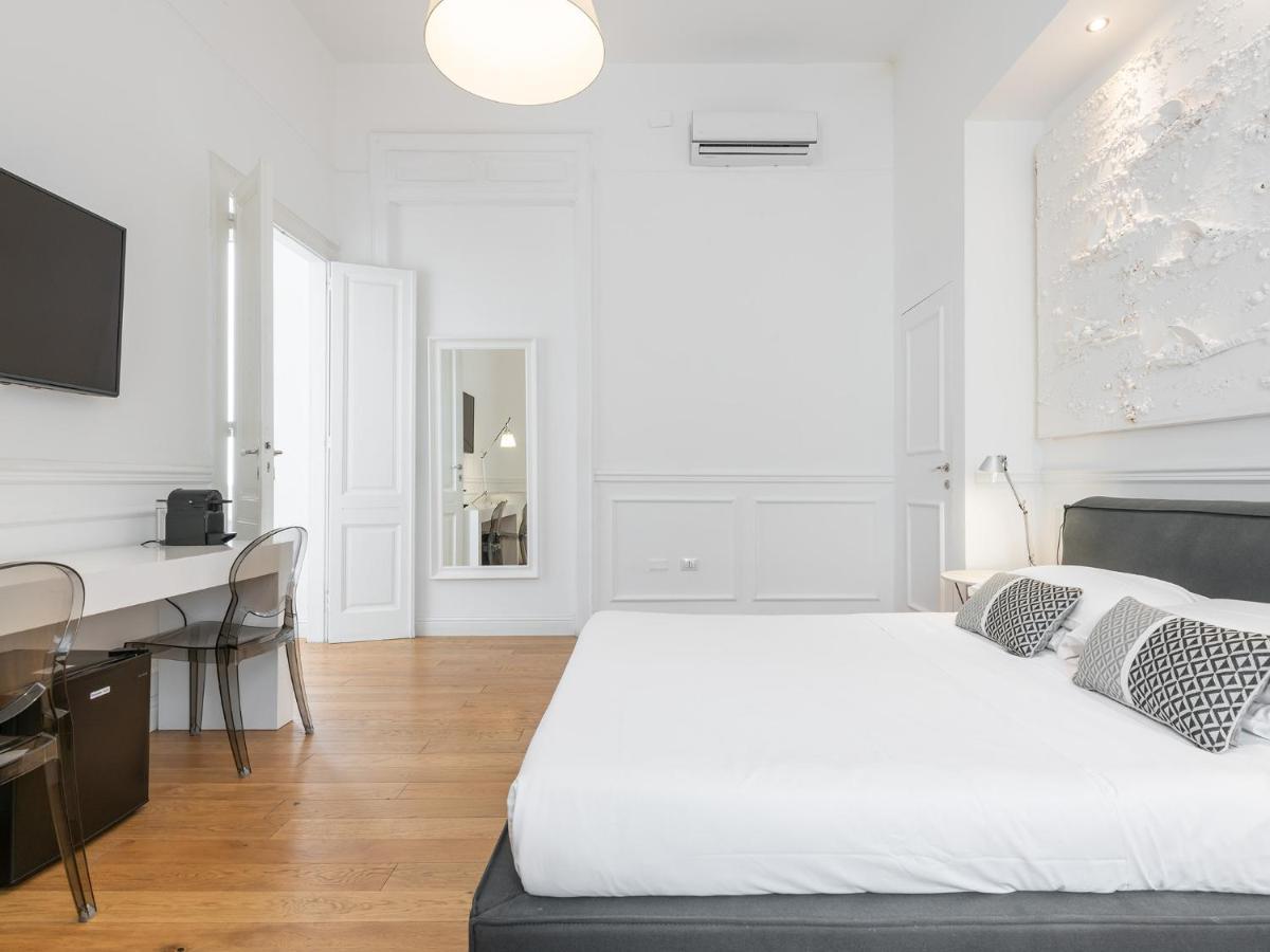Pley Boutique Del Centro Hotel Cagliari Luaran gambar