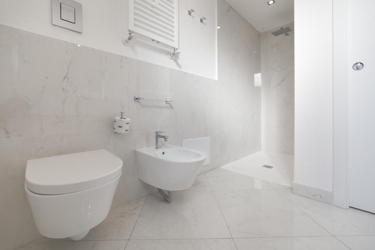 Pley Boutique Del Centro Hotel Cagliari Luaran gambar